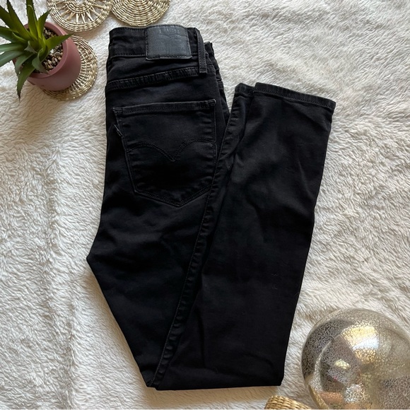 Levi's Denim - Levis High Rise Black jeans